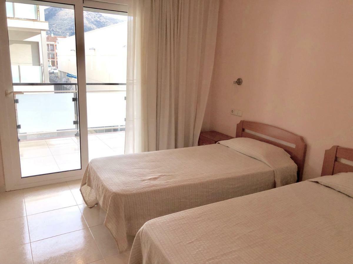 Apartamentos Benet Roses Buitenkant foto